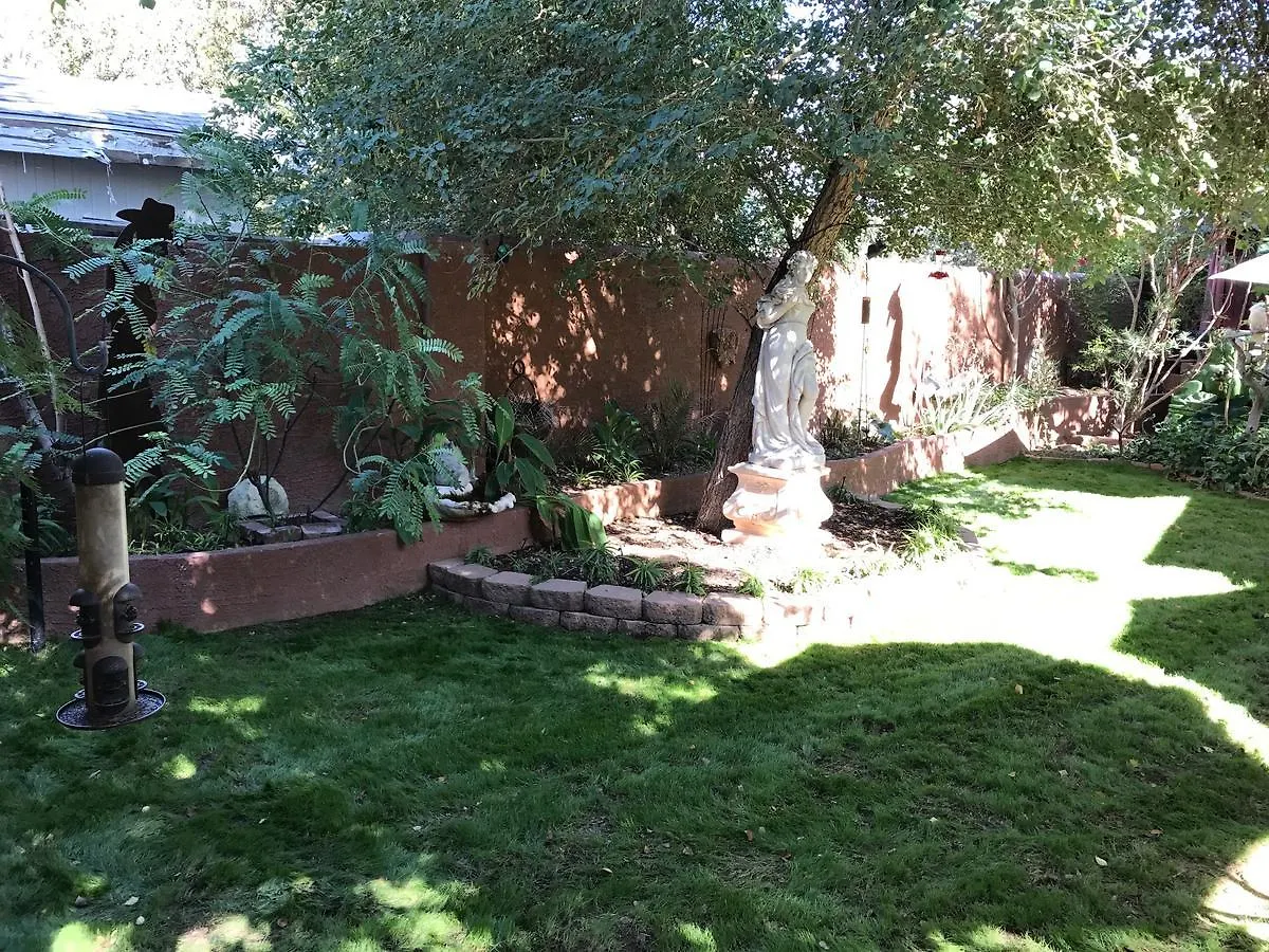Don'S Elegante Bed & Breakfast Phoenix 3*,